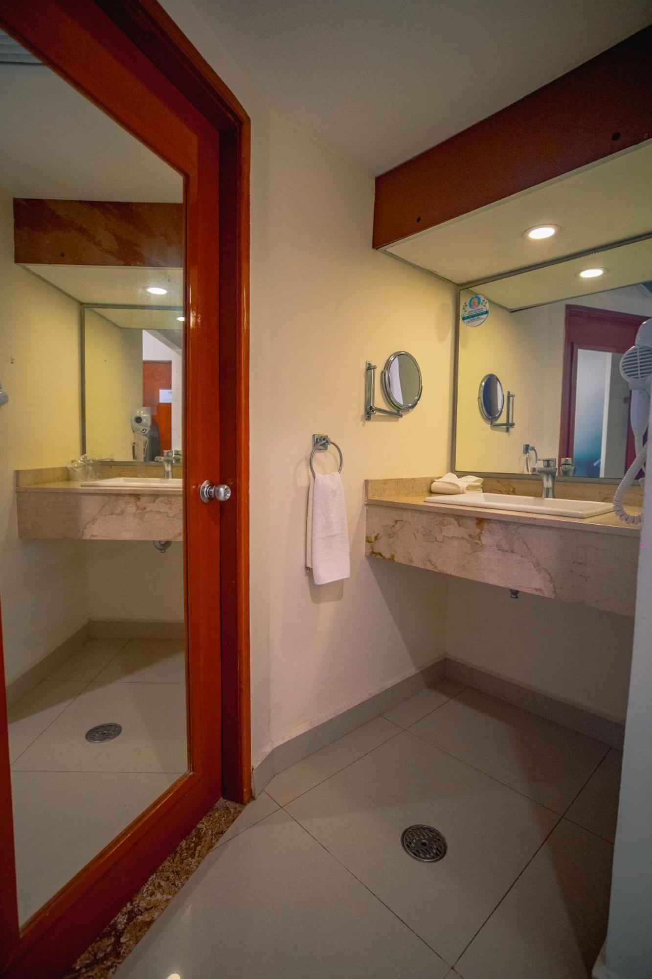 Hotel Hostal De Cortes Veracruz Buitenkant foto